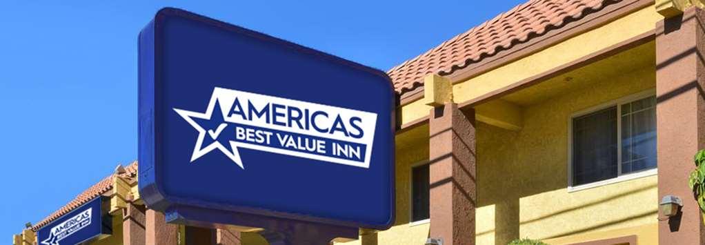 Texas Inn & Suites Pharr/San Juan Exterior photo