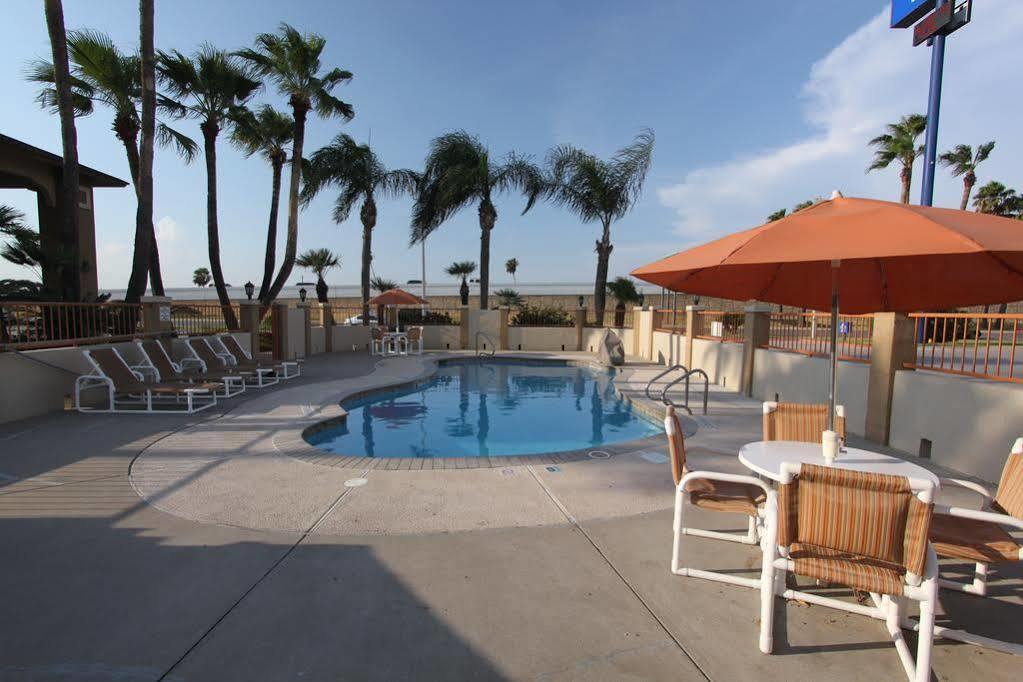 Texas Inn & Suites Pharr/San Juan Exterior photo